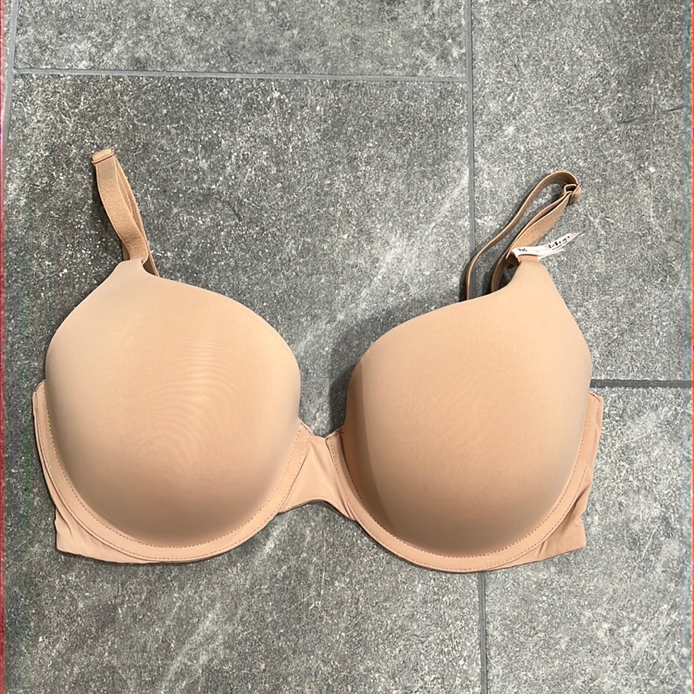 Victorias Secret Tshirt Push Up Bra 34DD